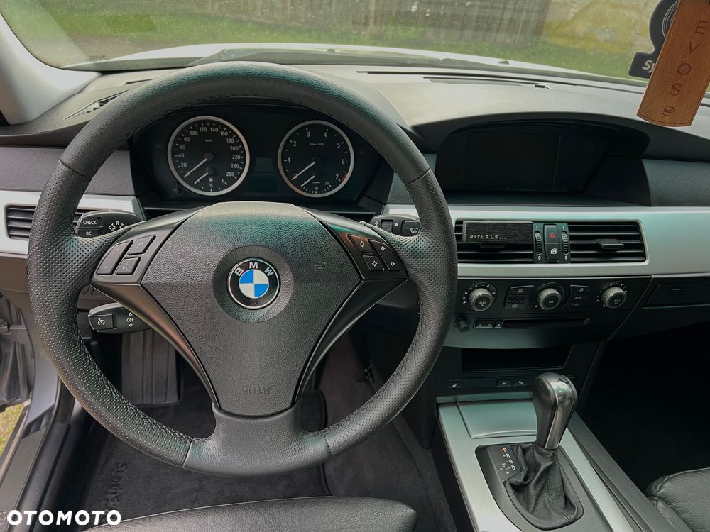 BMW Seria 5 - 12