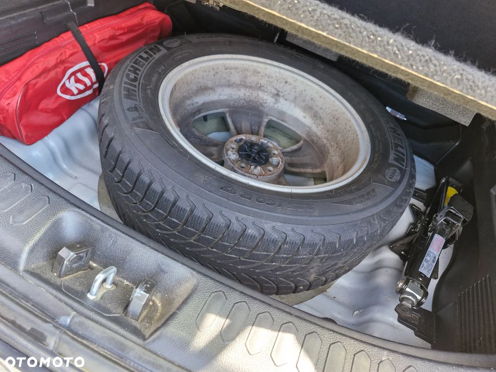 Kia Sportage 1.7 CRDI 2WD Spirit - 18