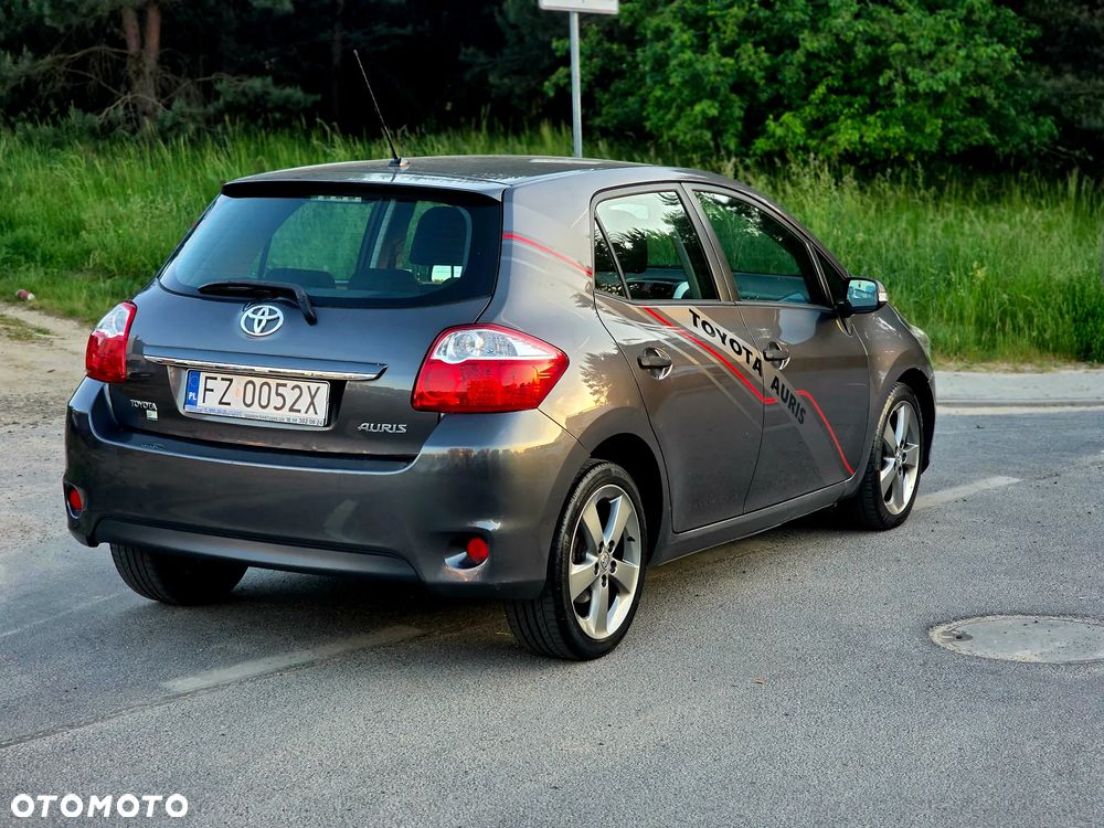 Toyota Auris 1.4 D-4D Active - 8