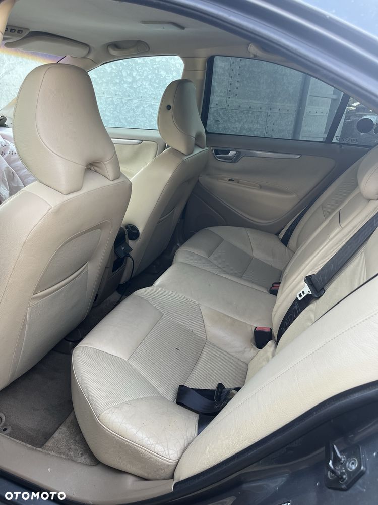 Volvo S60 - 7