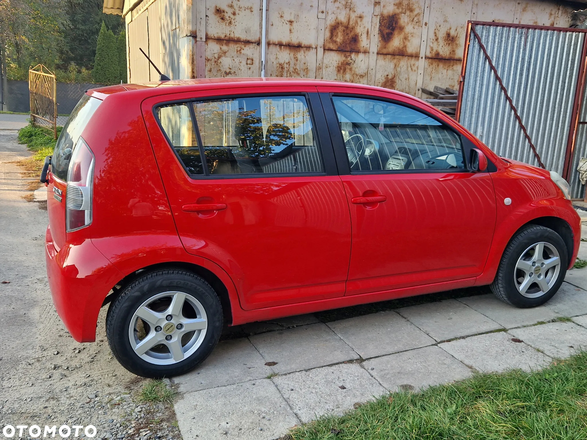 Daihatsu Sirion 1.0 - 3