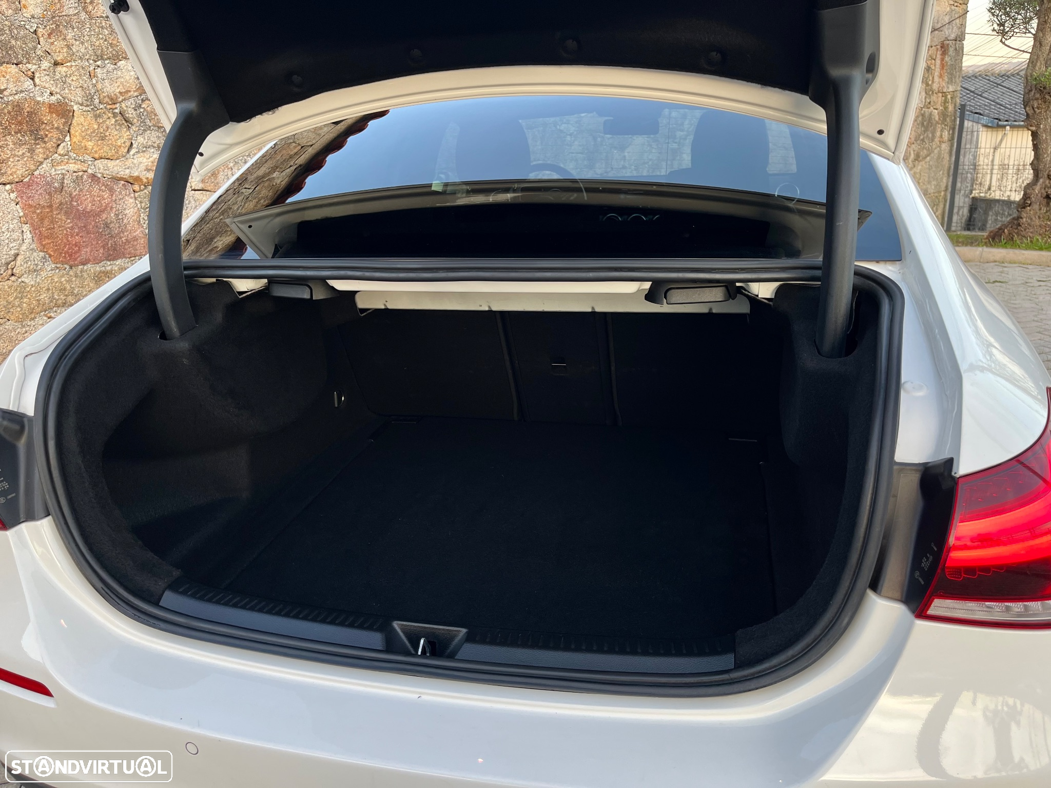 Mercedes-Benz A 180 Limousine d Style Aut. - 31
