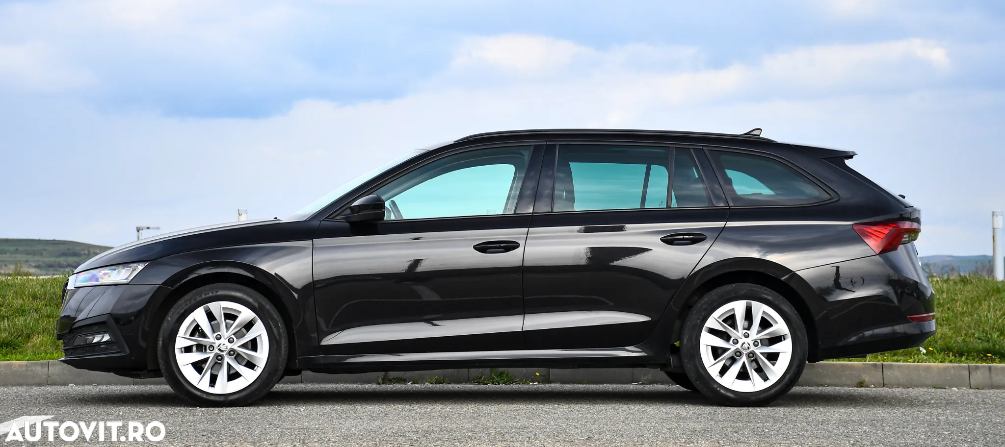 Skoda Octavia Combi 2.0 TDI 150 CP DSG Selection - 2