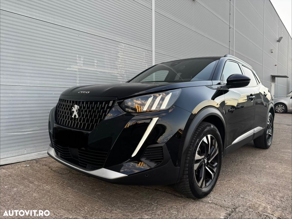 Peugeot 2008 PureTech 130 EAT8 GT - 32