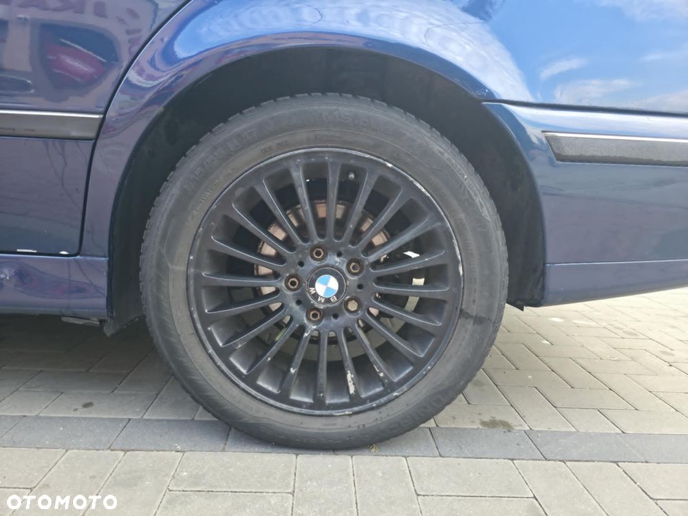 BMW Seria 5 520i - 11