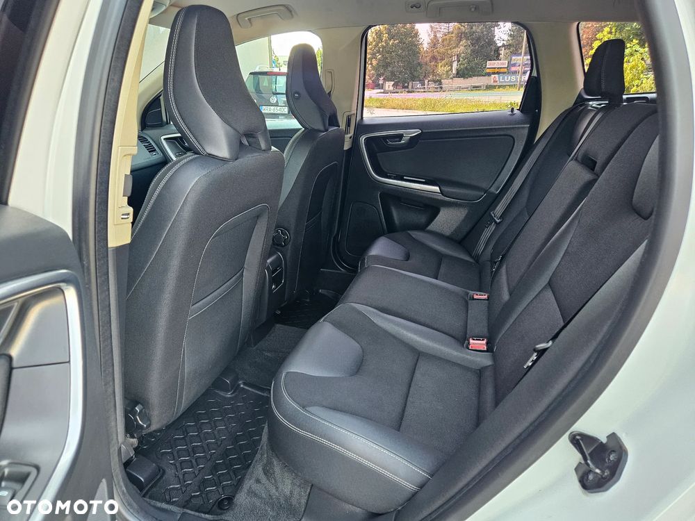 Volvo XC 60 D5 AWD Summum - 29