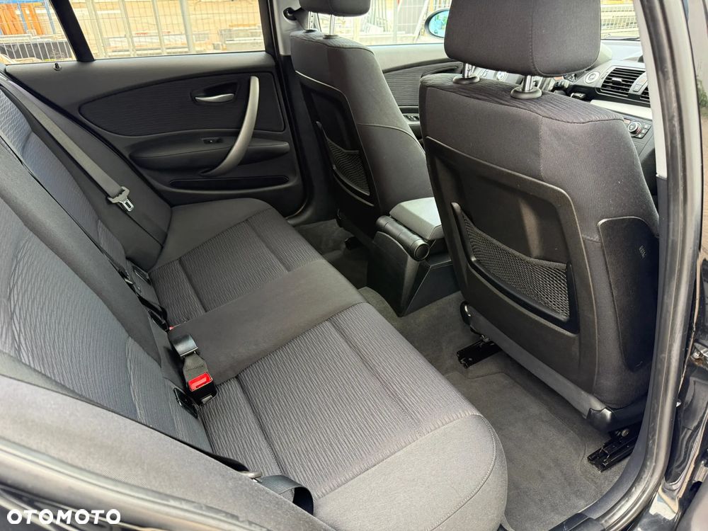 BMW Seria 1 118i - 11