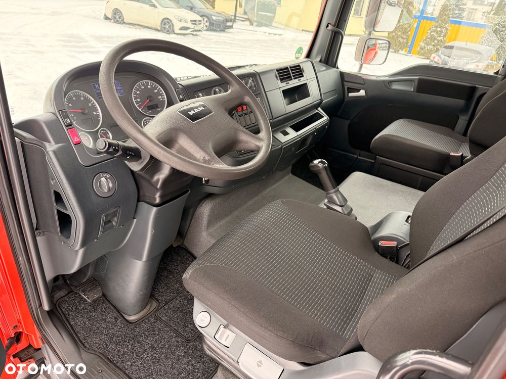 Ruthmann T330 (33m w bok 21,2m)Mercedes Atego, MAN TGL7.150 - 13