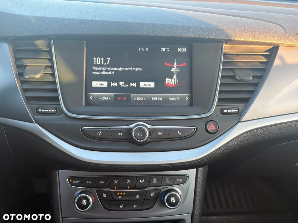 Opel Astra 1.4 T 120 Lat - 31