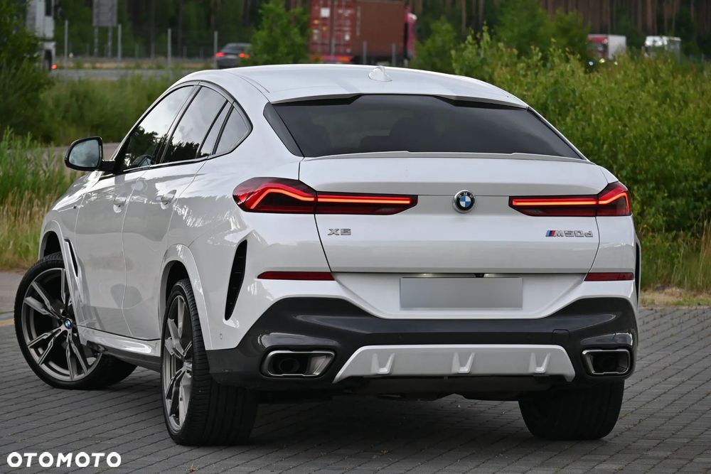 BMW X6M - 16