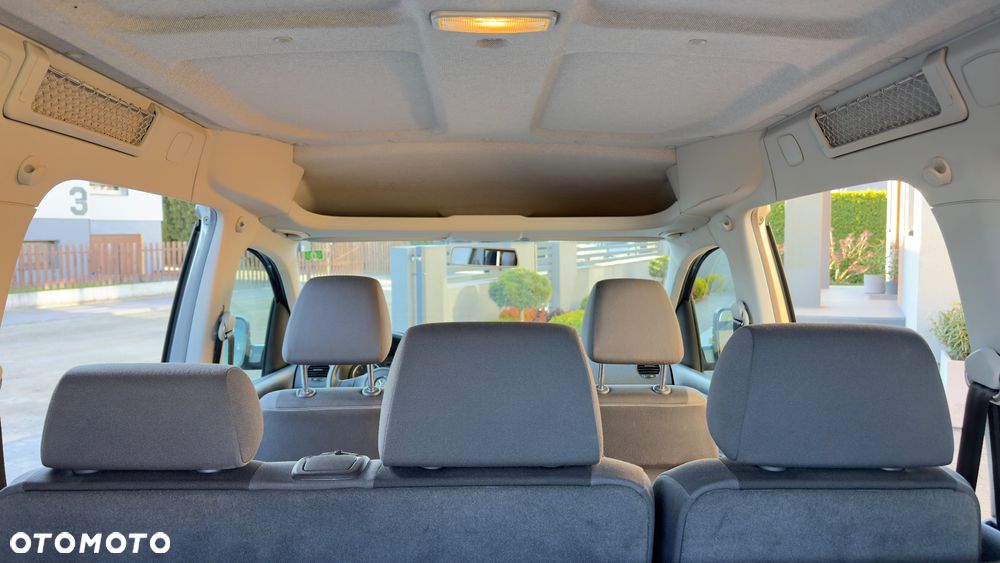 Volkswagen Caddy - 14