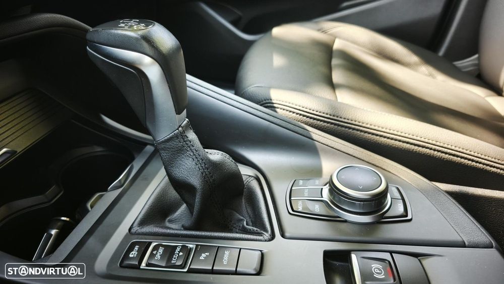 BMW X1 25 e xDrive Corporate Edition - 34