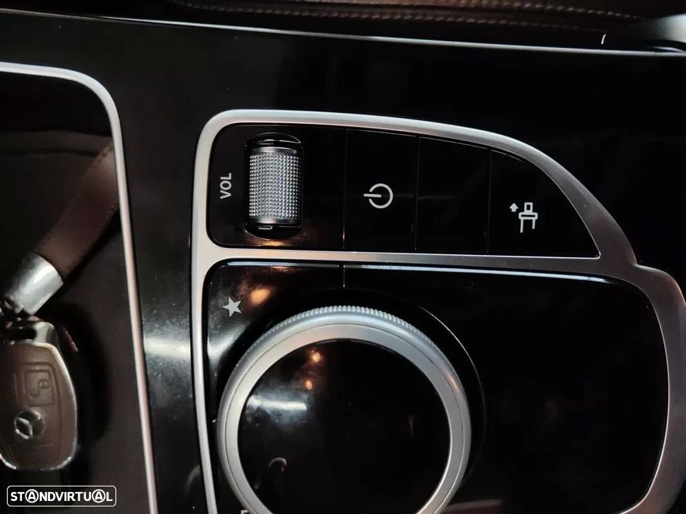 Mercedes-Benz C 250 d 9G-TRONIC AMG Line — fotografia 30