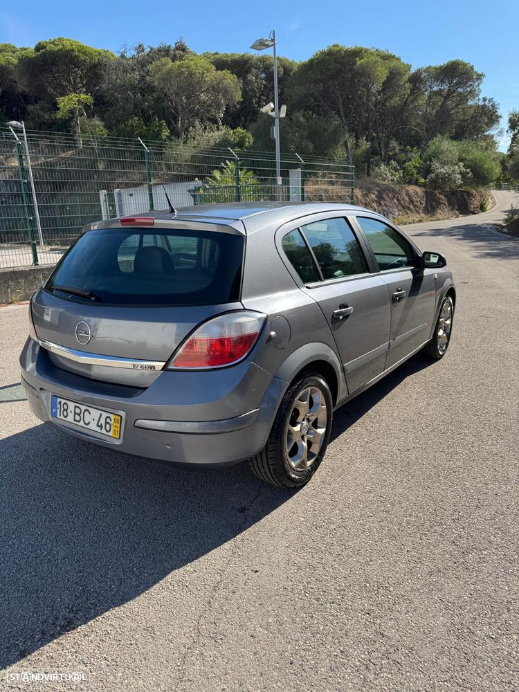 Opel Astra 1.7 CDTi Cosmo M6 - 17