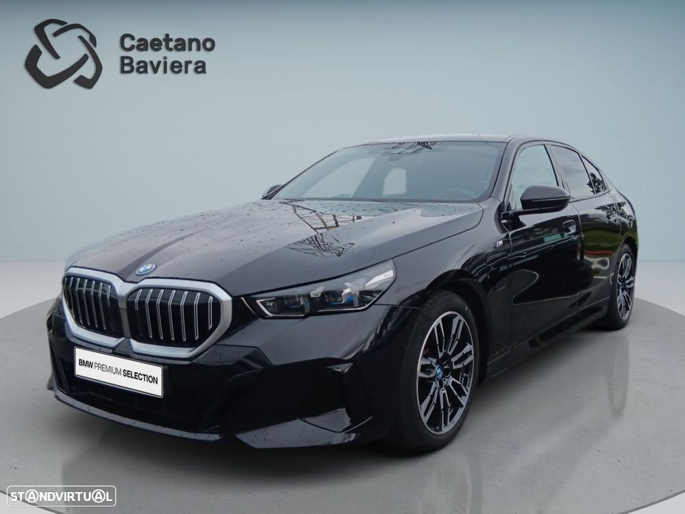 BMW 530 e Pack Desportivo M - 1