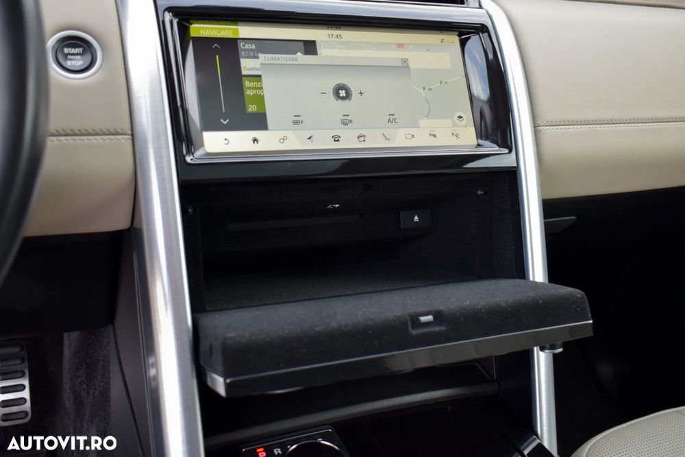 Land Rover Discovery 3.0 L SD6 HSE Luxury - 32