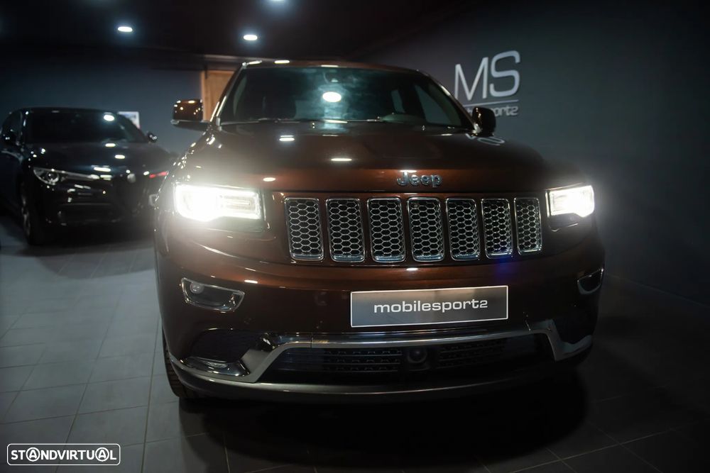 Jeep Grand Cherokee 5.7 V8 HEMI 4WD Auto Summit - 3