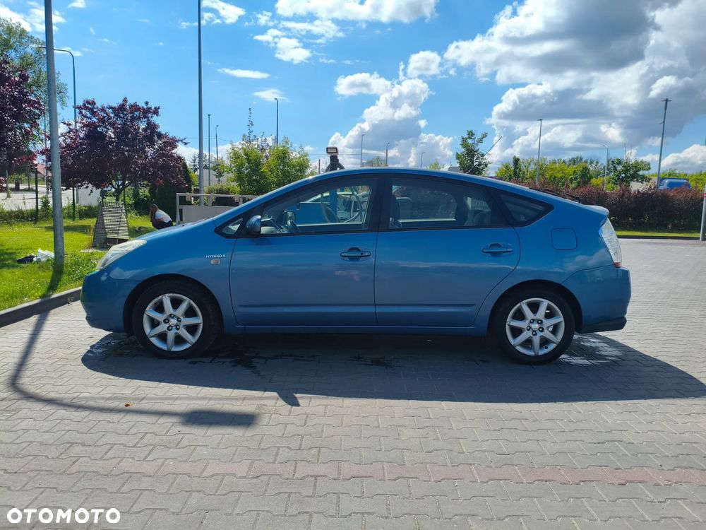 Toyota Prius - 7
