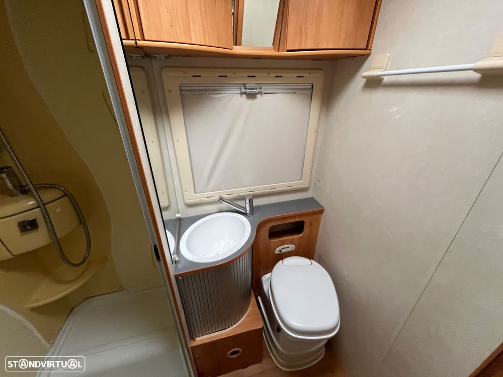 Adria Adriatik Coral S680 SP - 33