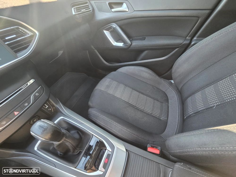 Peugeot 308 SW 1.6 BlueHDi Allure J17 - 60