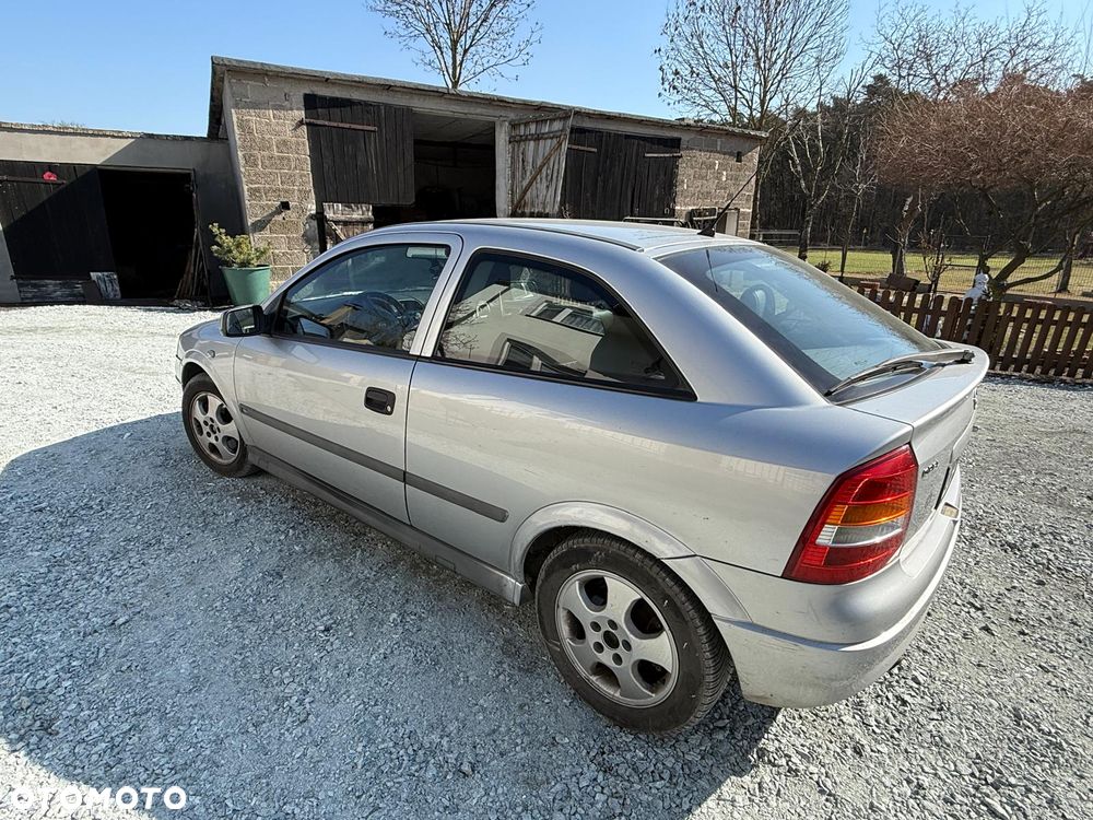 Opel Astra - 2