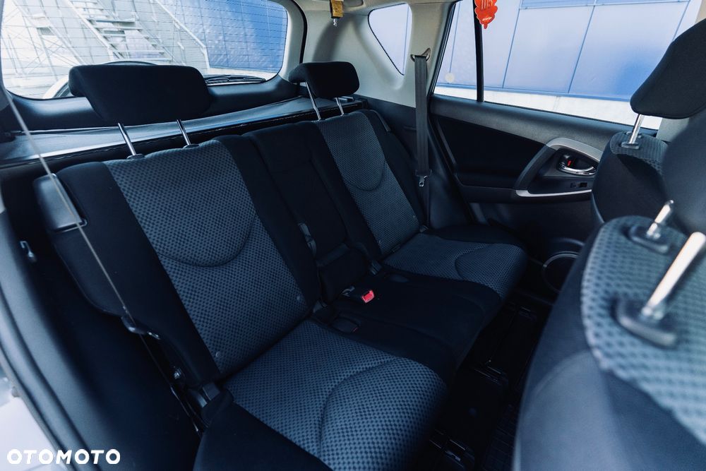 Toyota RAV4 2.0 4x4 Sol - 12