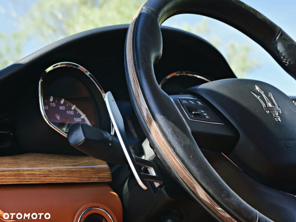 Maserati Quattroporte - 10