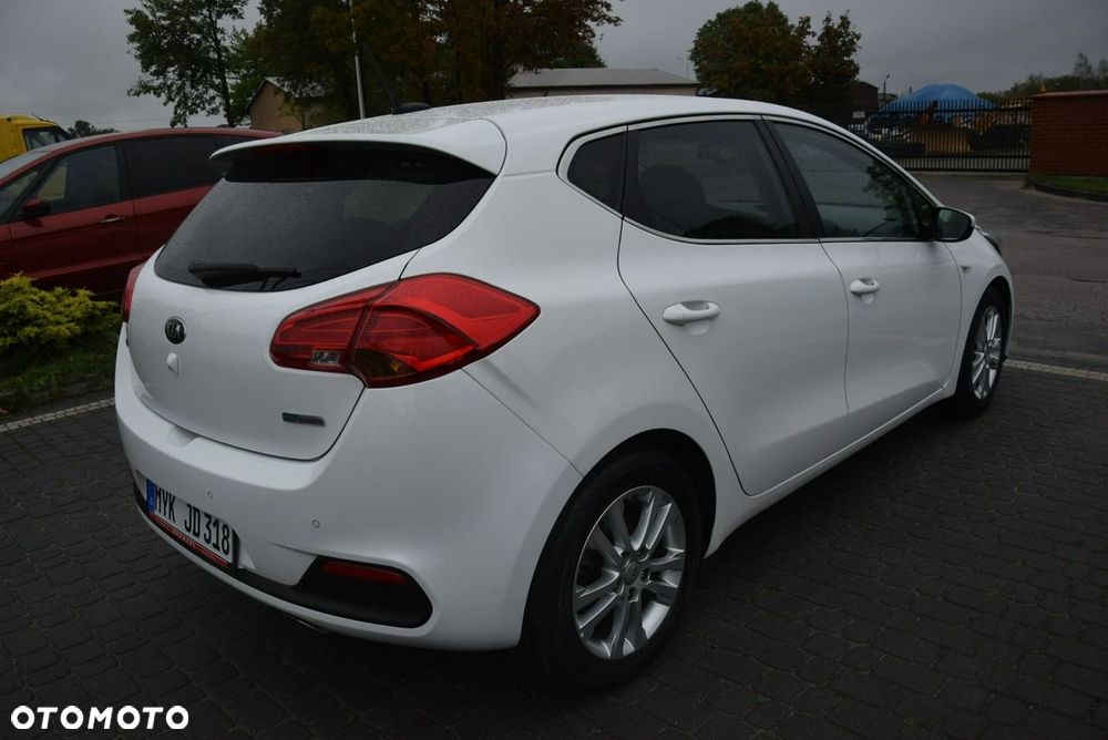 Kia Ceed 1.4 CVVT Dream Team Edition - 13