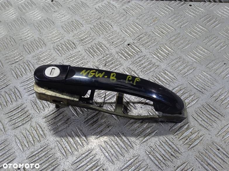 KLAMKA ZEWNĘTRZNA PRAWY PRZÓD VOLKSWAGEN NEW BEETLE