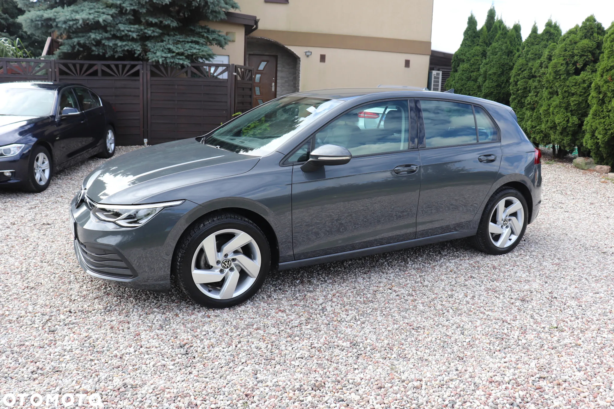 Volkswagen Golf VIII 2.0 TDI Life Plus - 2