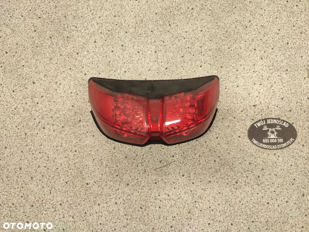 Lampa tył, tylna Yamaha FZ1 FZ 1 Fazer - 1