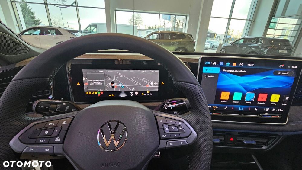 Volkswagen Tiguan - 23