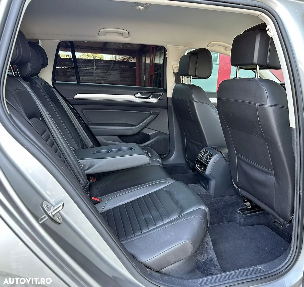 Volkswagen Passat - 36