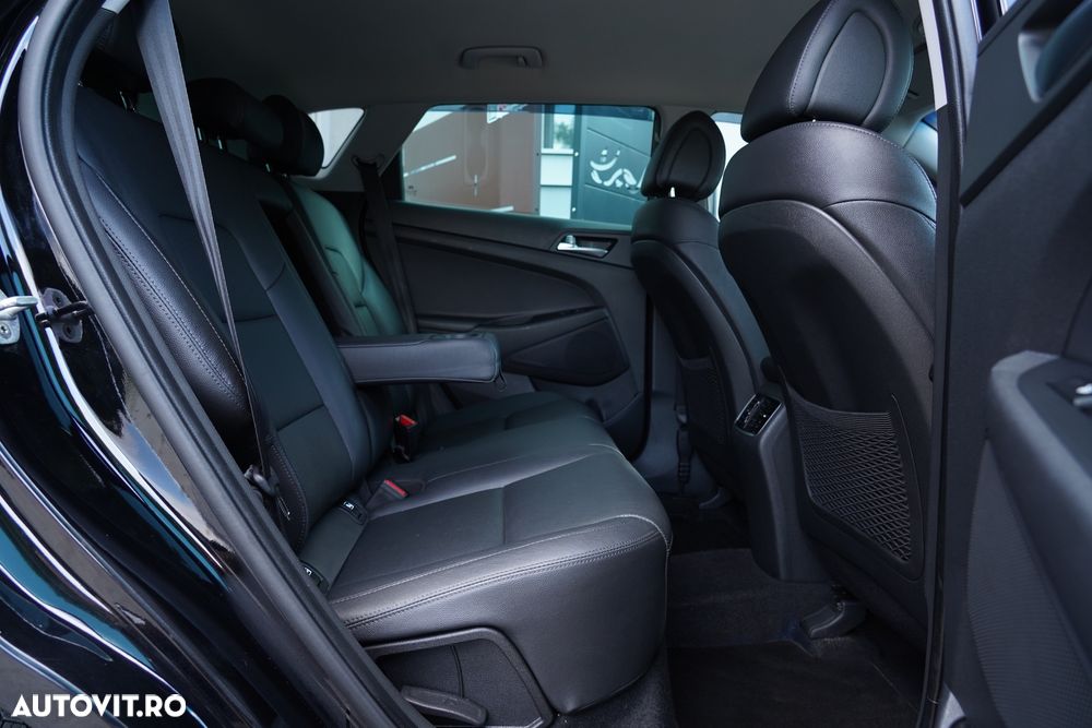 Hyundai Tucson 2.0 CRDI 4WD Automatik Premium - 14