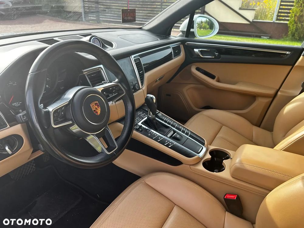 Porsche Macan PDK - 16