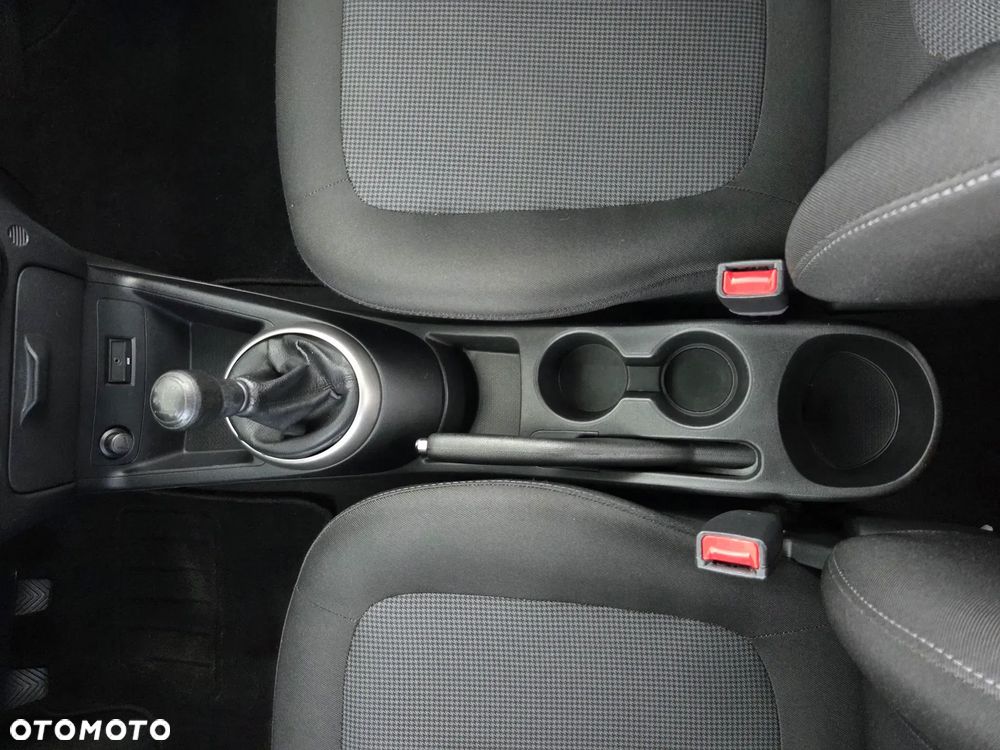 Hyundai i20 1.2 Fifa World Cup Edition - 22