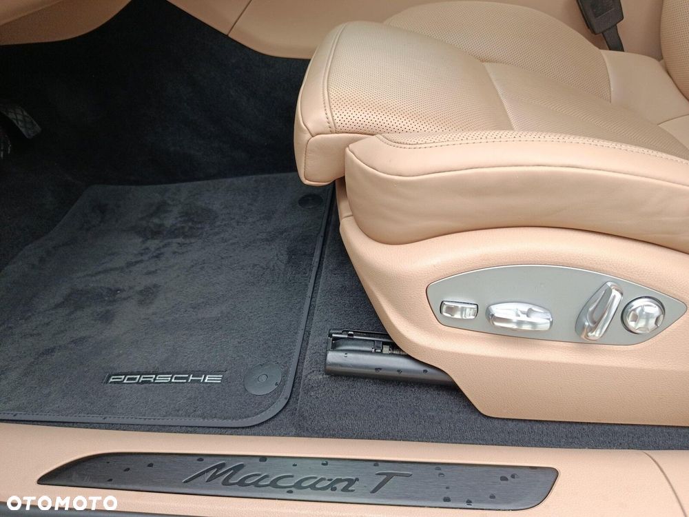 Porsche Macan - 19