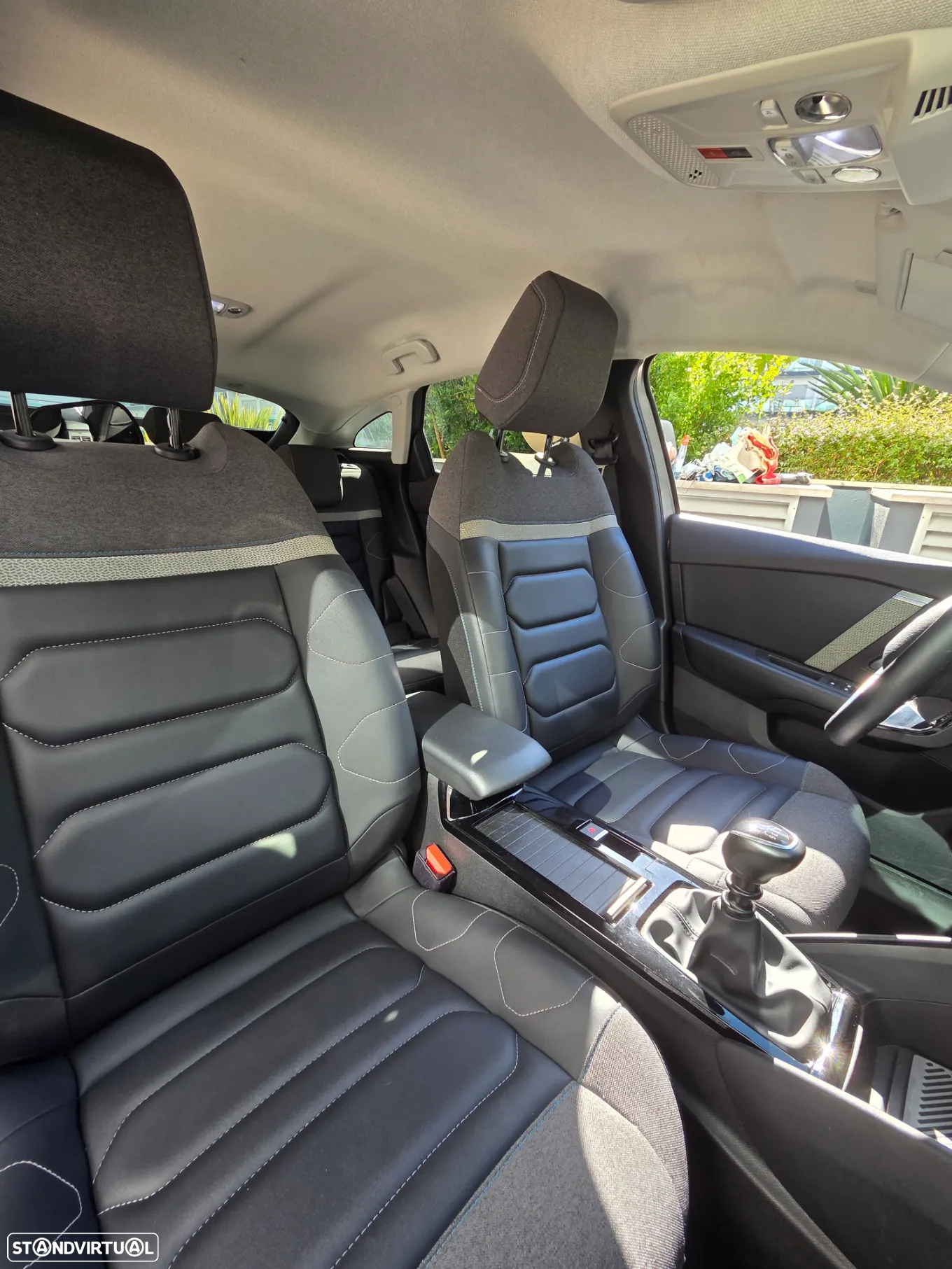 Citroën C4 1.2 PureTech Shine - 16