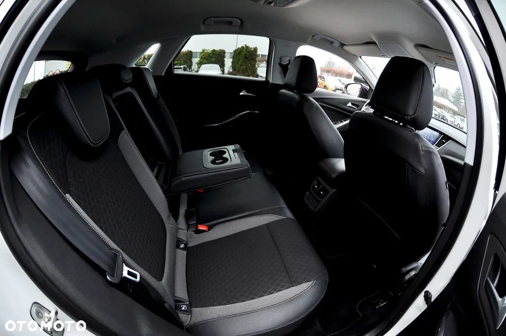 Opel Grandland X 1.2 T Innovation S&S - 23