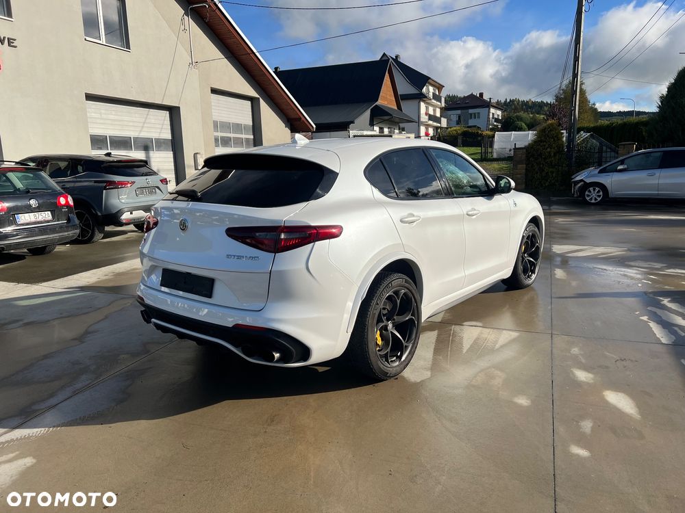 Alfa Romeo Stelvio 2.9 Bi Turbo V6 Quadrifoglio Q4 - 2