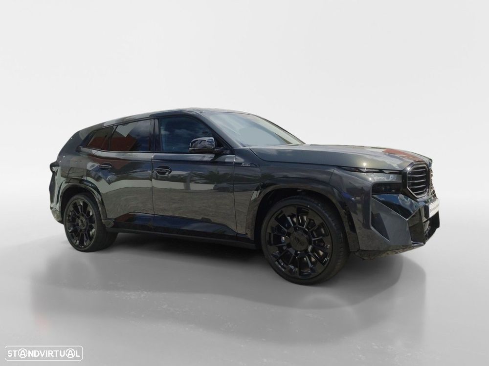 BMW XM - 7