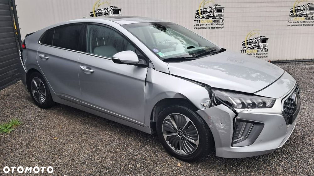 Hyundai IONIQ - 13