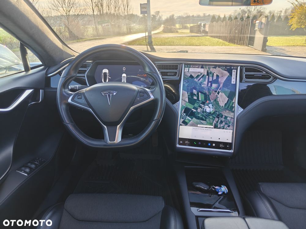 Tesla Model S Long Range Plus - 16