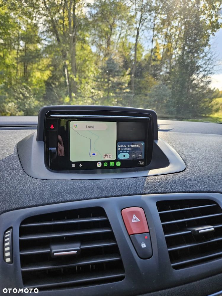 Renault Megane TCe 180 GT - 26