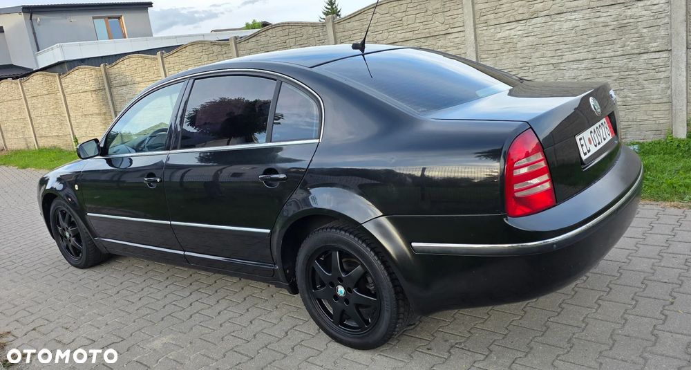 Skoda Superb 2.8 V6 Tiptronic Elegance - 7