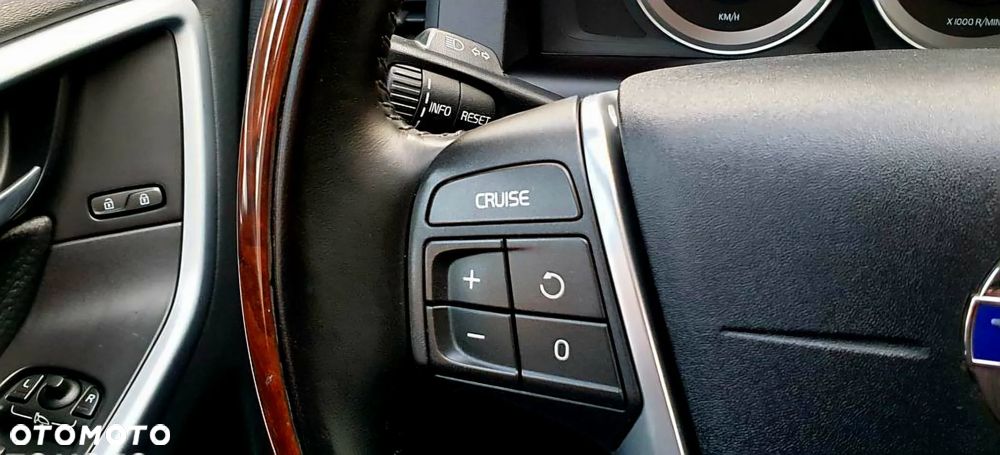 Volvo XC 60 - 33
