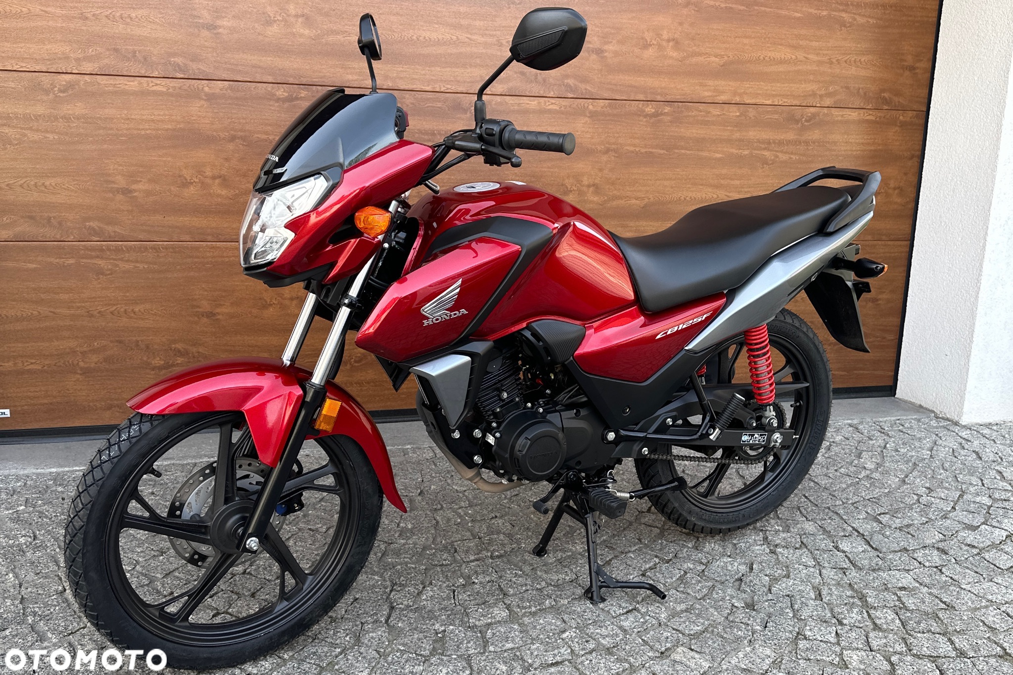 Honda CBF - 12