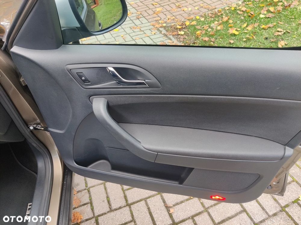 Skoda Yeti 1.4 TSI Ambition PLUS EDITION - 27