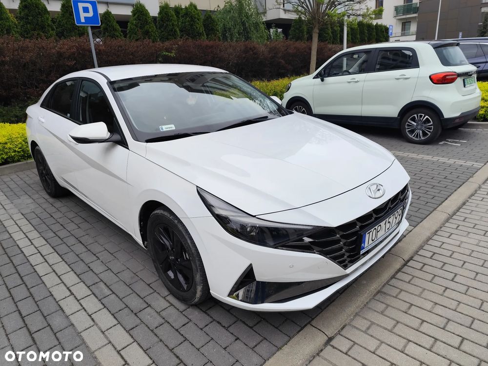 Hyundai Elantra 1.6 Smart - 1
