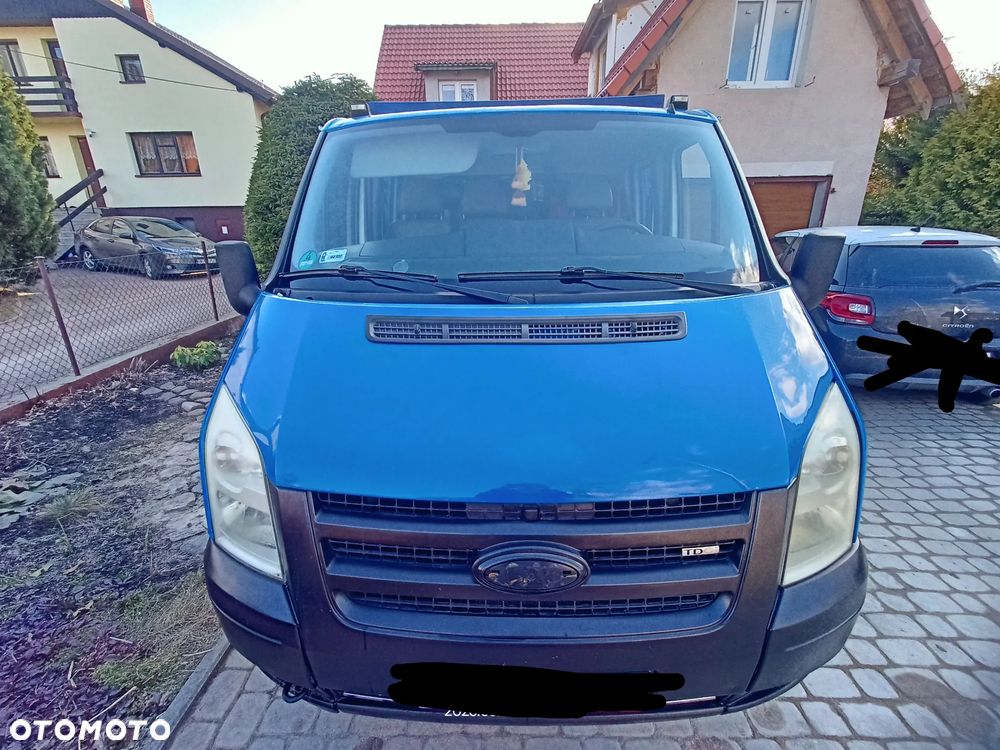 Ford Transit - 1